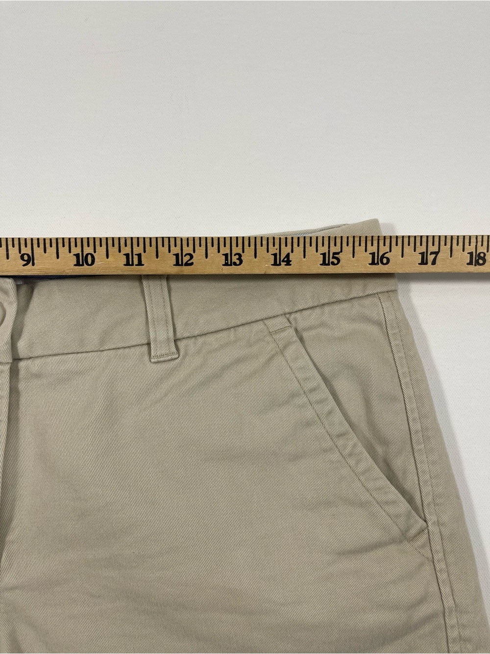Southern Tide Women’s Size 6 Beige Chino Shorts Casual Cotton Flat Front SKU0213 - Picture 3 of 8